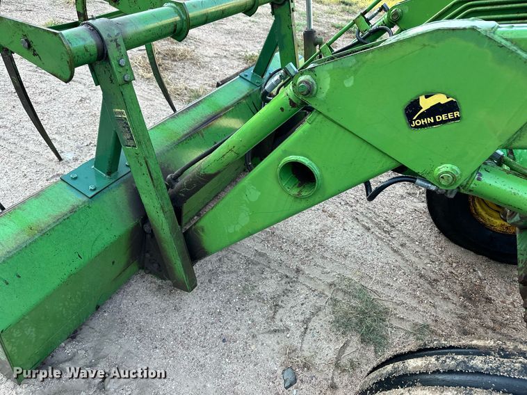 image for item OM9674 1982 John Deere 4640 tractor