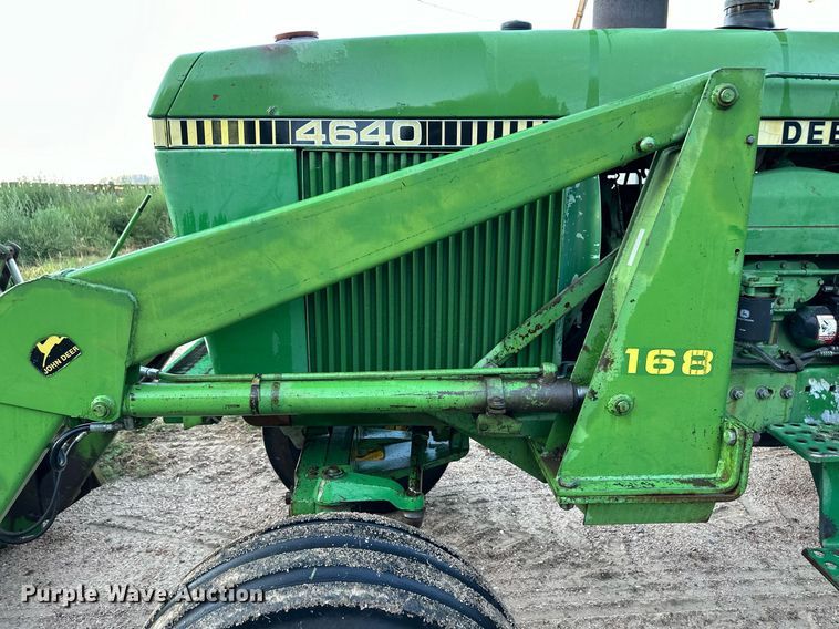 image for item OM9674 1982 John Deere 4640 tractor