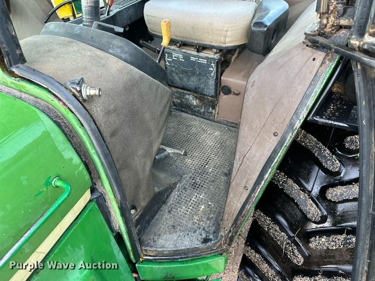 image for item OM9674 1982 John Deere 4640 tractor