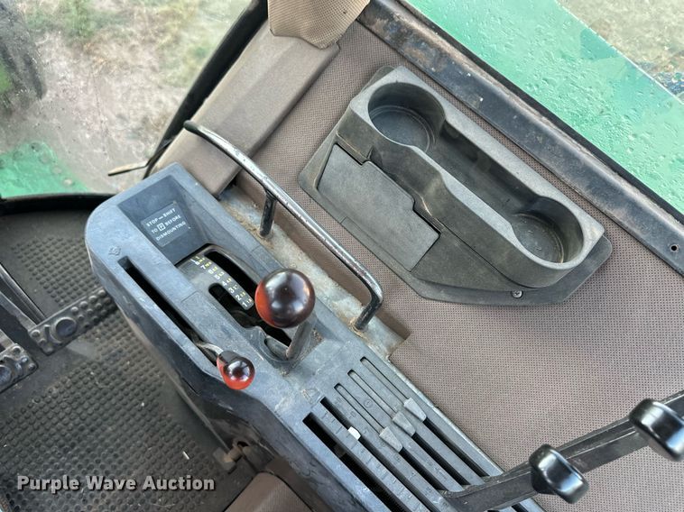 image for item OM9674 1982 John Deere 4640 tractor