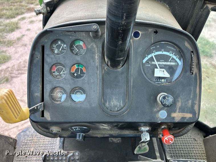 image for item OM9674 1982 John Deere 4640 tractor