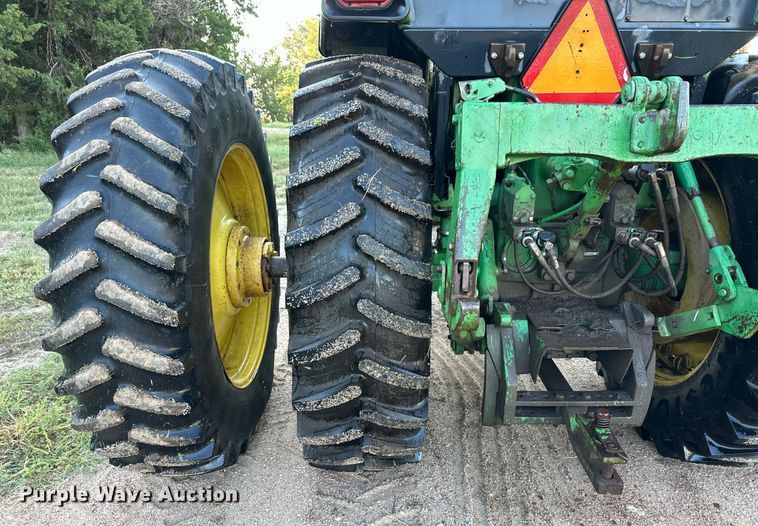 image for item OM9674 1982 John Deere 4640 tractor