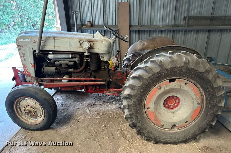 image for item OM9675 1959 Ford 801 Powermaster tractor