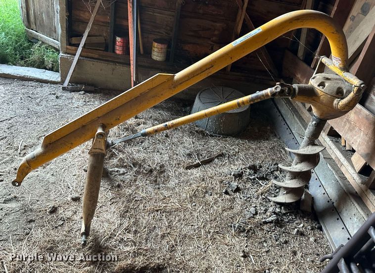 image for item OM9680 Danuser three point auger