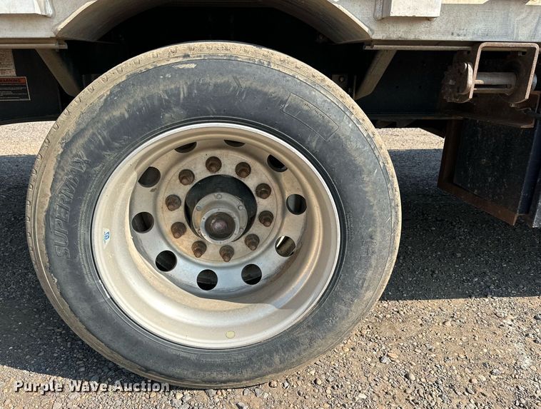 image for item DD3208 2019 Wilson  drop deck trailer