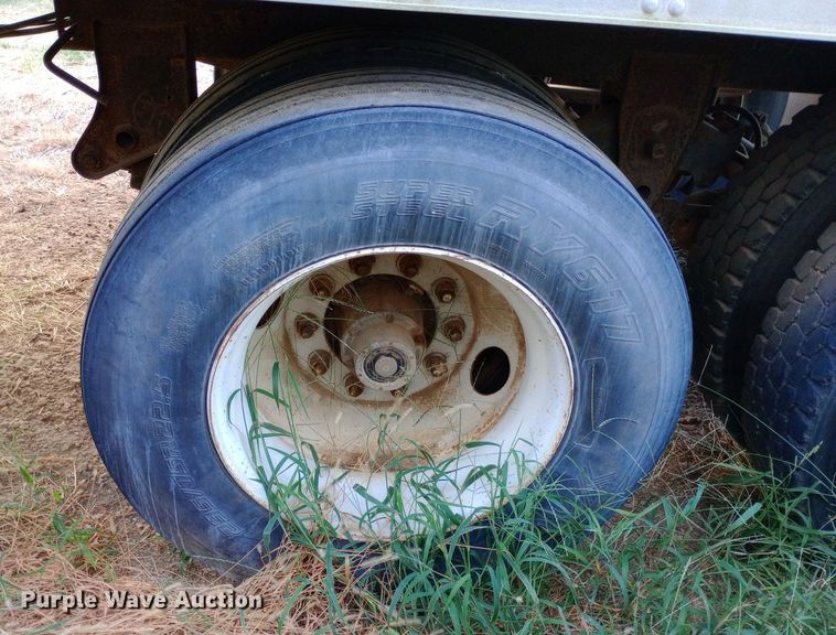 image for item DH1251 2001 Trailmobile dry van trailer