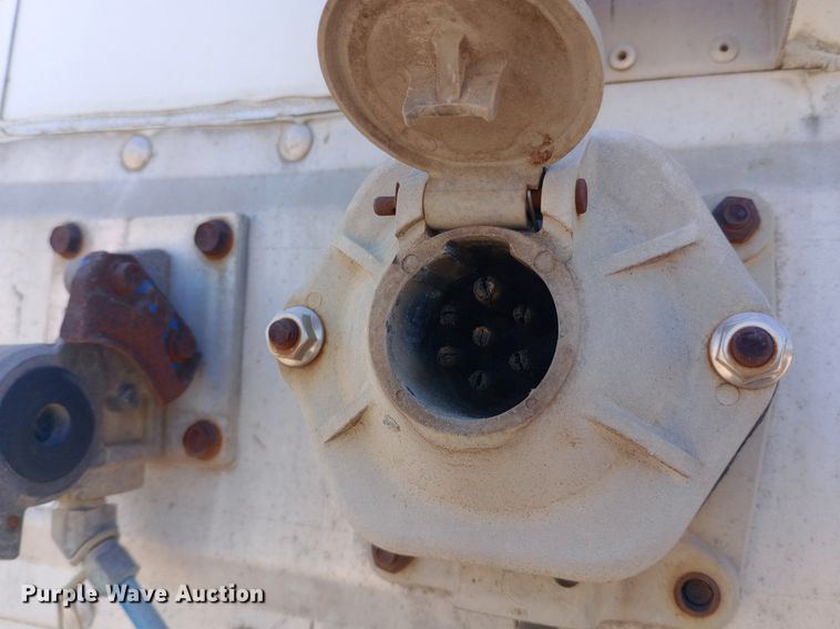 image for item DH1336 1996 Trailmobile  dry van trailer