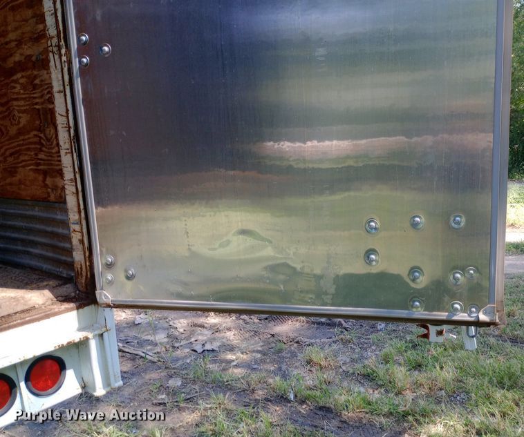 image for item DH1336 1996 Trailmobile  dry van trailer