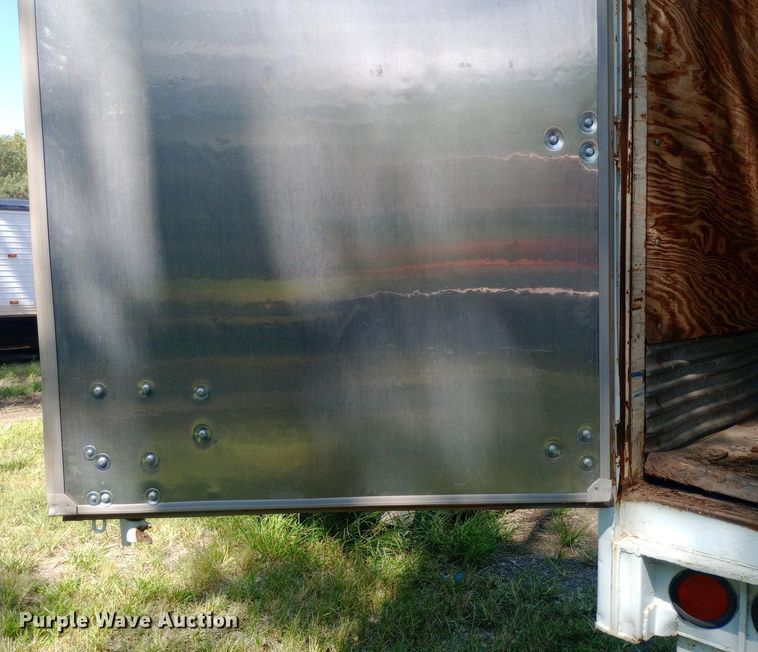 image for item DH1336 1996 Trailmobile  dry van trailer