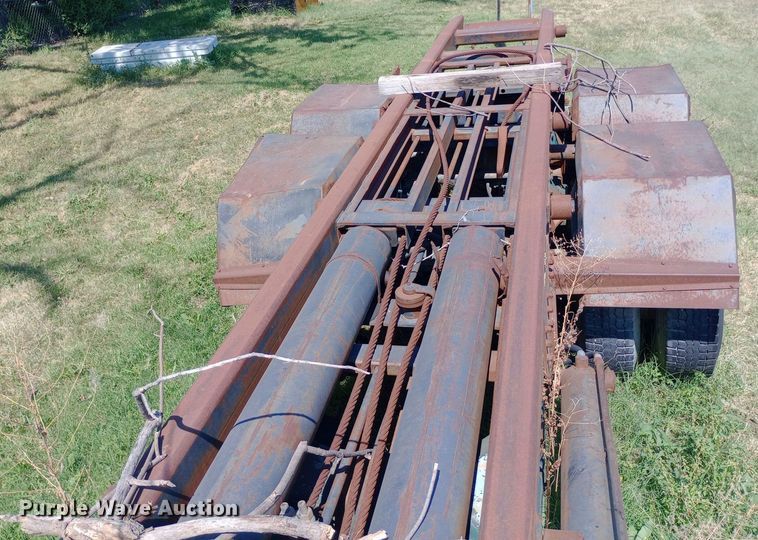 image for item DH1348 1969 Freightliner  HD-8264 roll-off container truck