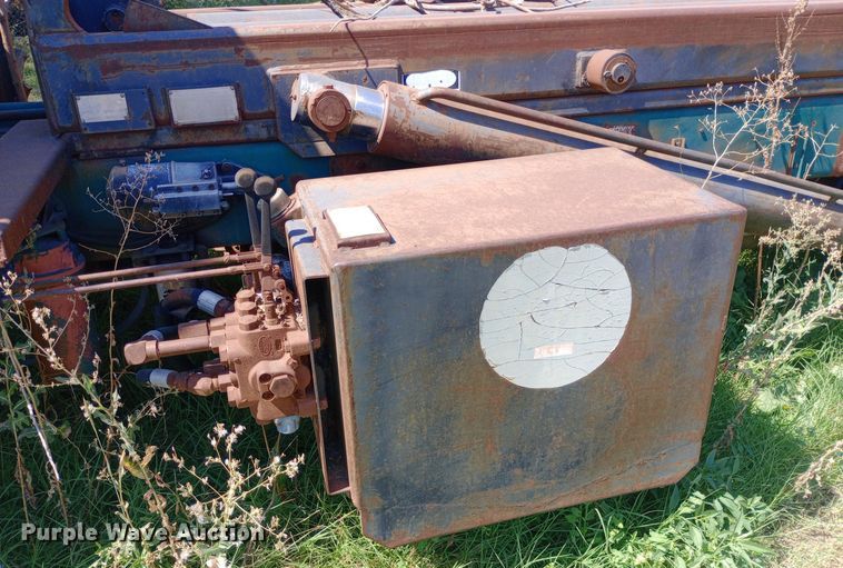 image for item DH1348 1969 Freightliner  HD-8264 roll-off container truck