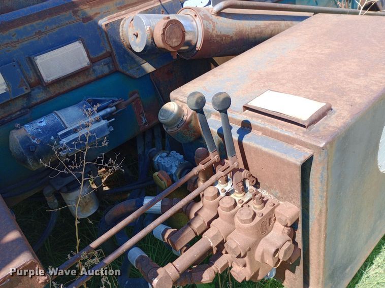 image for item DH1348 1969 Freightliner  HD-8264 roll-off container truck