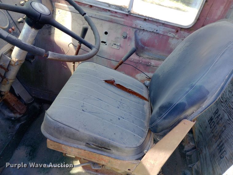 image for item DH1348 1969 Freightliner  HD-8264 roll-off container truck