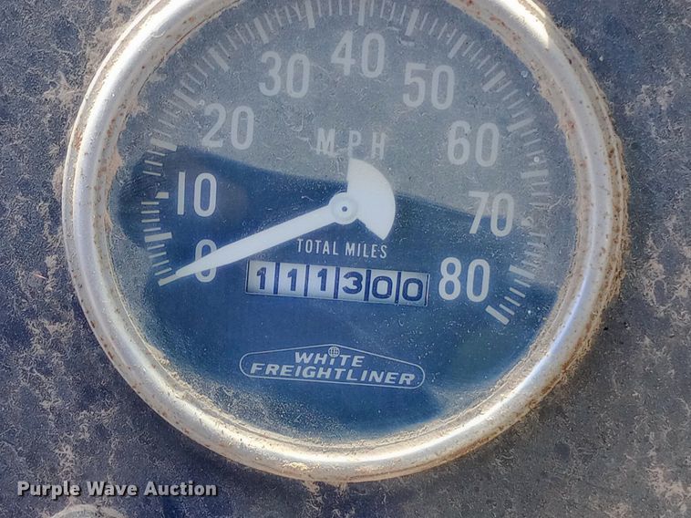 image for item DH1348 1969 Freightliner  HD-8264 roll-off container truck