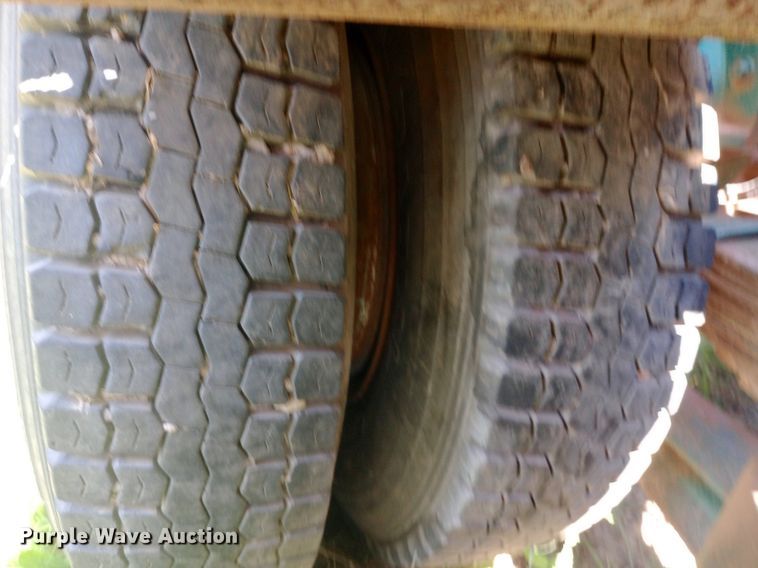 image for item DH1348 1969 Freightliner  HD-8264 roll-off container truck