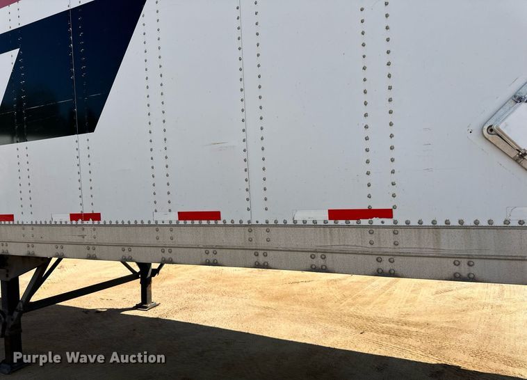 image for item DN0765 2013 Stoughton  AVW-535T-S-C-AR dry van trailer