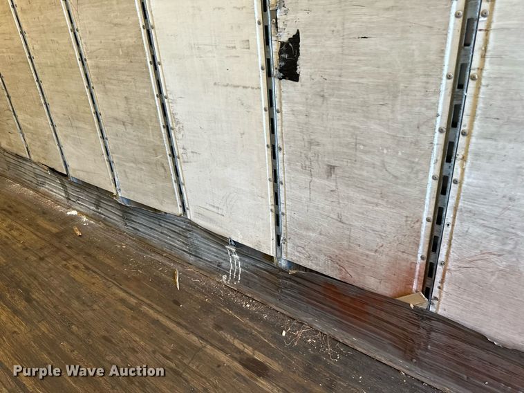 image for item DN0765 2013 Stoughton  AVW-535T-S-C-AR dry van trailer