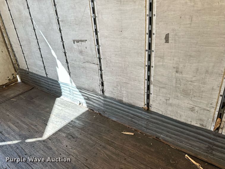 image for item DN0765 2013 Stoughton  AVW-535T-S-C-AR dry van trailer