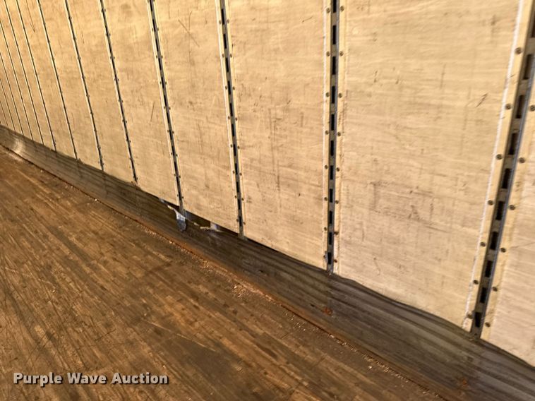 image for item DN0765 2013 Stoughton  AVW-535T-S-C-AR dry van trailer