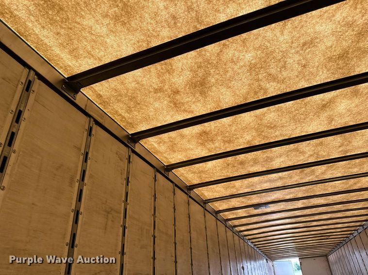 image for item DN0765 2013 Stoughton  AVW-535T-S-C-AR dry van trailer