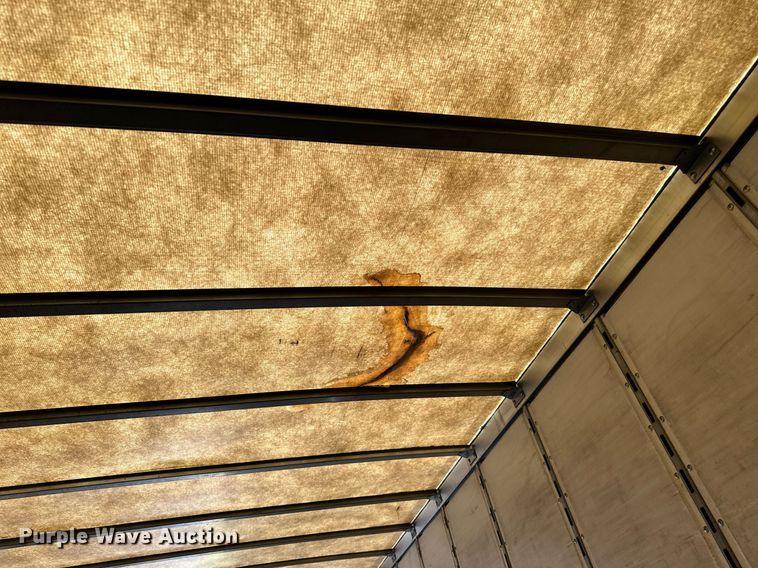 image for item DN0765 2013 Stoughton  AVW-535T-S-C-AR dry van trailer