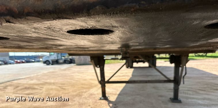 image for item DN0765 2013 Stoughton  AVW-535T-S-C-AR dry van trailer