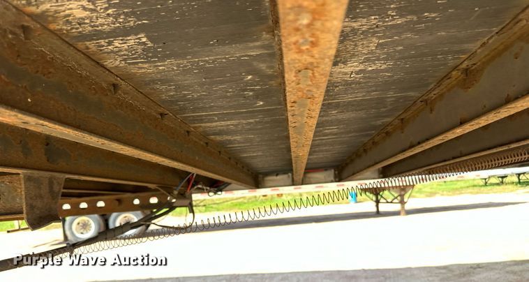 image for item DN0765 2013 Stoughton  AVW-535T-S-C-AR dry van trailer