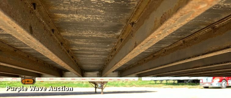 image for item DN0765 2013 Stoughton  AVW-535T-S-C-AR dry van trailer