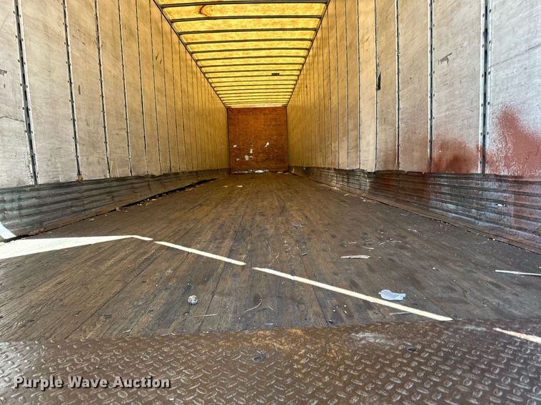 image for item DN0765 2013 Stoughton  AVW-535T-S-C-AR dry van trailer