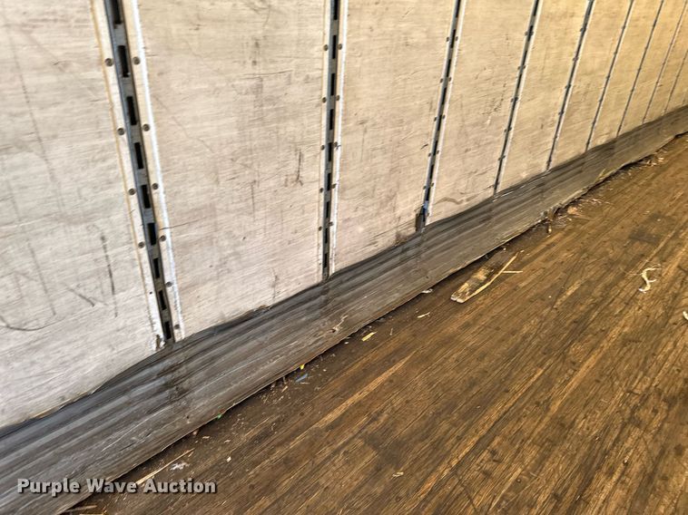 image for item DN0765 2013 Stoughton  AVW-535T-S-C-AR dry van trailer