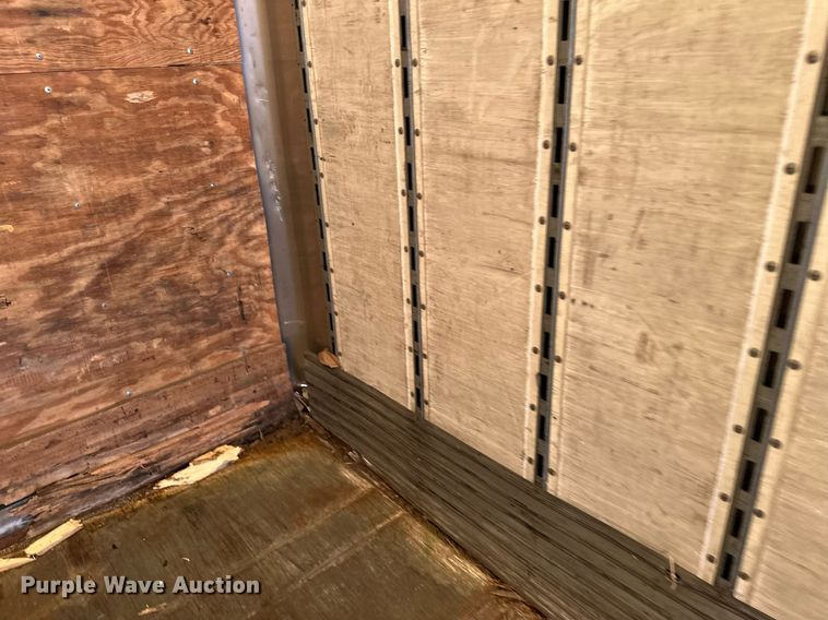 image for item DN0765 2013 Stoughton  AVW-535T-S-C-AR dry van trailer