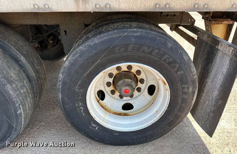 image for item DN0765 2013 Stoughton  AVW-535T-S-C-AR dry van trailer