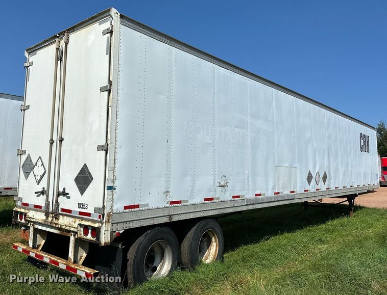 image for item DN0766 2001 Stoughton  AVW-535T-S-C-AR dry van trailer