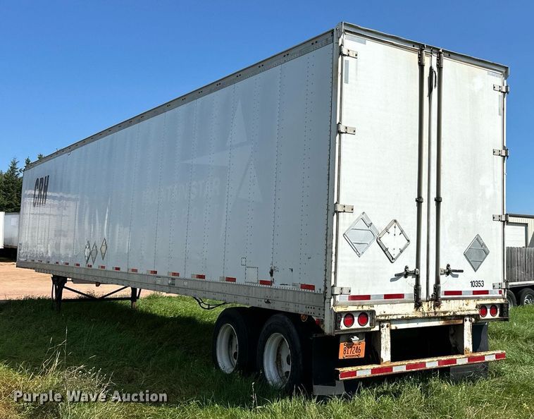 image for item DN0766 2001 Stoughton  AVW-535T-S-C-AR dry van trailer