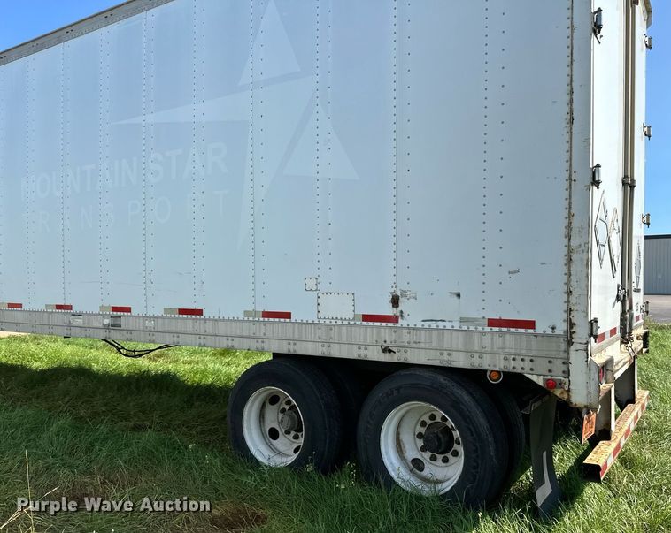 image for item DN0766 2001 Stoughton  AVW-535T-S-C-AR dry van trailer