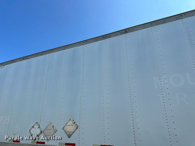 image for item DN0766 2001 Stoughton  AVW-535T-S-C-AR dry van trailer