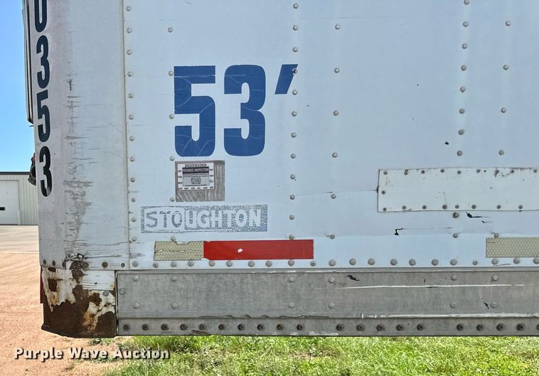 image for item DN0766 2001 Stoughton  AVW-535T-S-C-AR dry van trailer