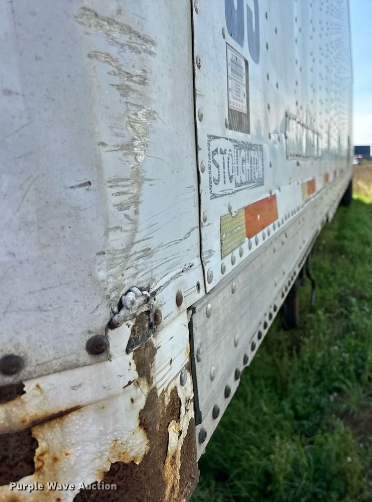 image for item DN0766 2001 Stoughton  AVW-535T-S-C-AR dry van trailer