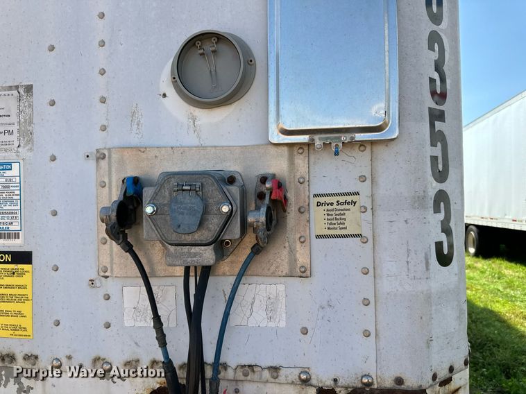 image for item DN0766 2001 Stoughton  AVW-535T-S-C-AR dry van trailer