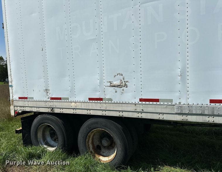 image for item DN0766 2001 Stoughton  AVW-535T-S-C-AR dry van trailer