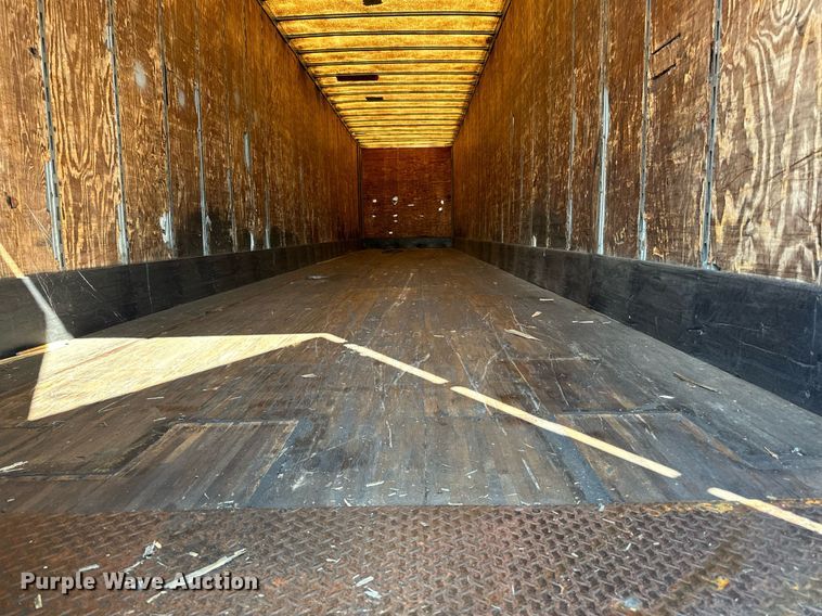 image for item DN0766 2001 Stoughton  AVW-535T-S-C-AR dry van trailer