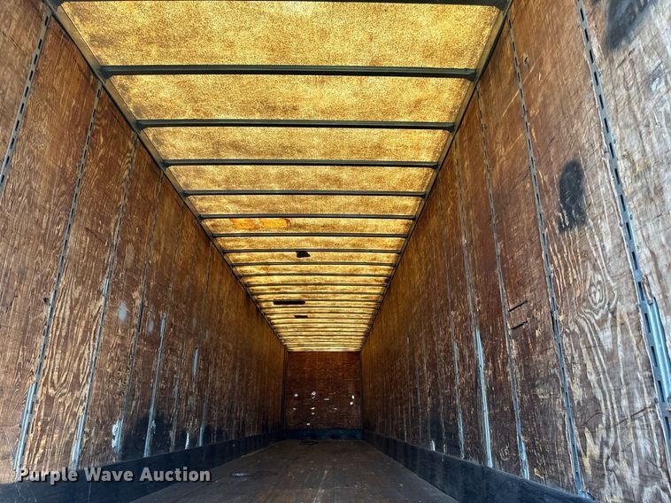 image for item DN0766 2001 Stoughton  AVW-535T-S-C-AR dry van trailer