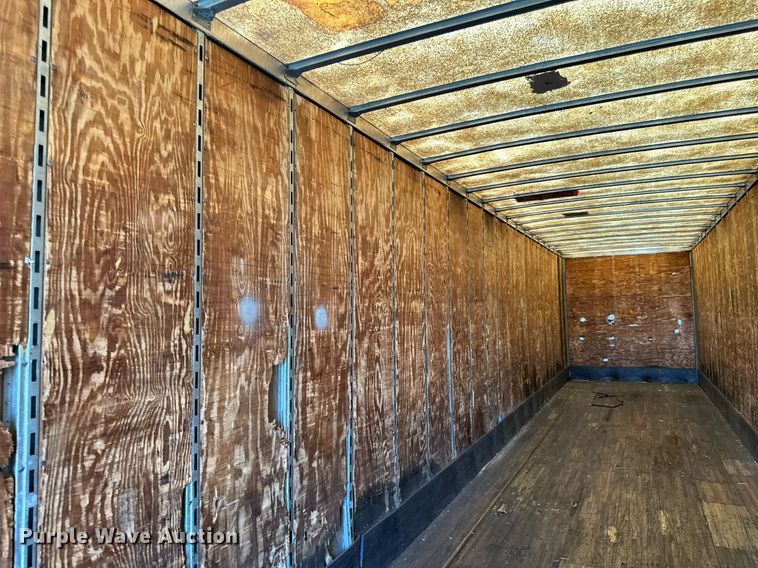 image for item DN0766 2001 Stoughton  AVW-535T-S-C-AR dry van trailer