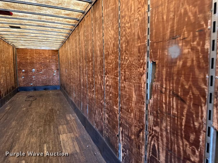 image for item DN0766 2001 Stoughton  AVW-535T-S-C-AR dry van trailer