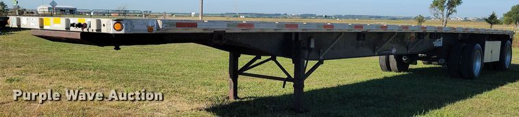 image for item DN3503 2006 Utility FS2CHA flatbed trailer