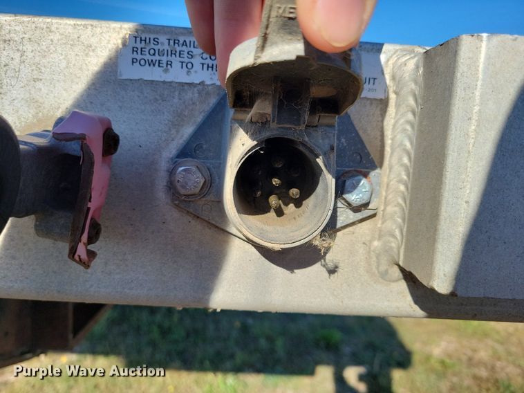 image for item DN3503 2006 Utility FS2CHA flatbed trailer