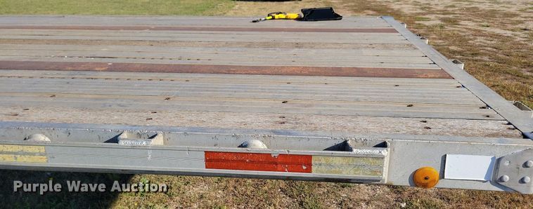image for item DN3503 2006 Utility FS2CHA flatbed trailer