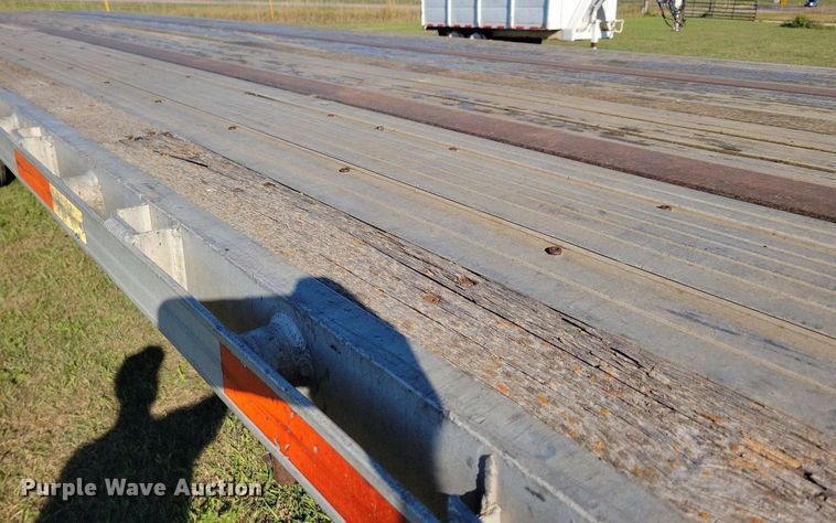 image for item DN3503 2006 Utility FS2CHA flatbed trailer