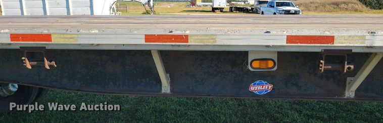 image for item DN3503 2006 Utility FS2CHA flatbed trailer