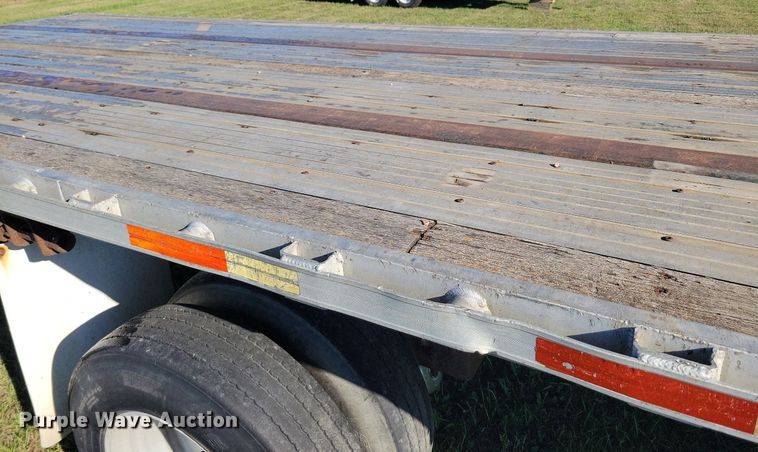 image for item DN3503 2006 Utility FS2CHA flatbed trailer